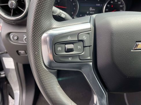 Used 2025 Chevrolet Blazer LT FWD image 18