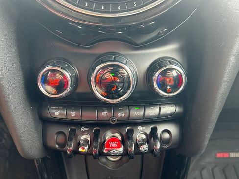 Used 2019 MINI Cooper 4-Door Hardtop FWD image 15