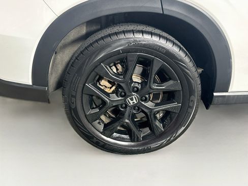 Used 2023 Honda HR-V Sport image 11