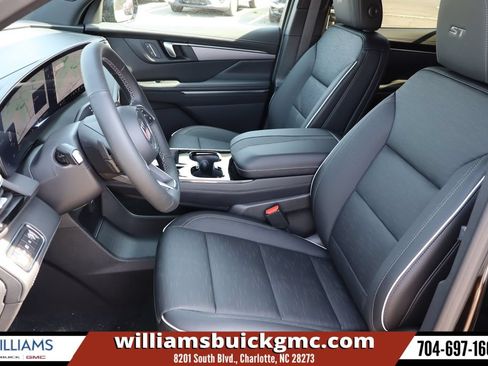 New 2026 Buick Enclave Sport Touring w/ Power Package FWD image 10