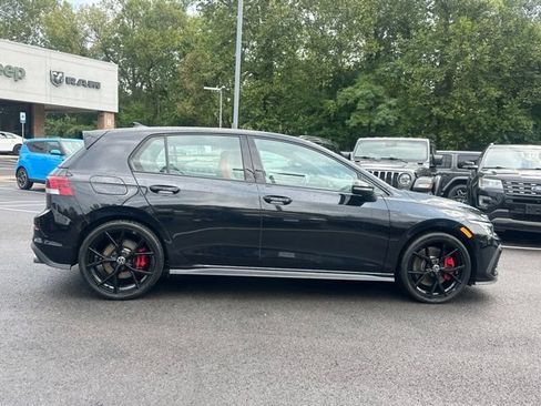 Used 2024 Volkswagen GTI SE FWD image 17
