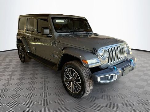 Used 2023 Jeep Wrangler Unlimited Sahara w/ Cold Weather Group AWD/4WD image 4