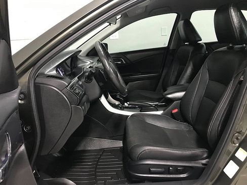 Used 2014 Honda Accord Sport image 11