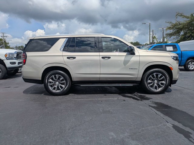 Used 2023 Chevrolet Tahoe LT w/ Luxury Package RWD image 4