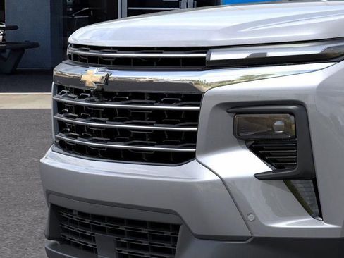 New 2026 Chevrolet Traverse LT w/ Enhanced Driving Package image 13