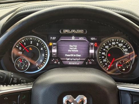 Used 2020 RAM 1500 Laramie RWD image 8