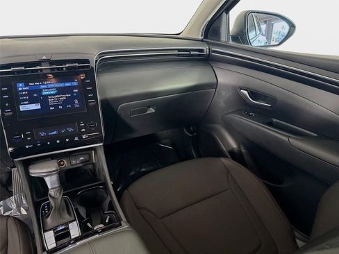 Certified 2024 Hyundai Tucson SEL FWD image 23