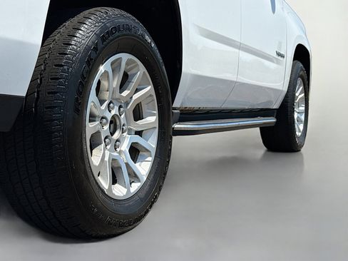 Used 2016 GMC Yukon SLE w/ HD Trailering Package AWD/4WD image 16