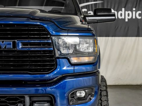 Used 2020 RAM 2500 Big Horn w/ Night Edition AWD/4WD image 40