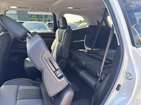 Certified 2023 Subaru Ascent Onyx Edition AWD/4WD image 23