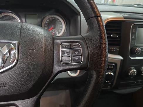 Used 2016 RAM 1500 Classic SLT w/ Protection Group AWD/4WD image 18