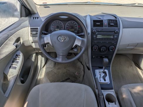 Used 2010 Toyota Corolla LE FWD image 16