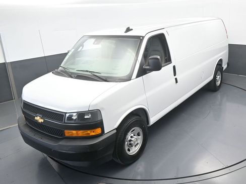 New 2025 Chevrolet Express 3500 Extended w/ Driver Convenience Package image 40