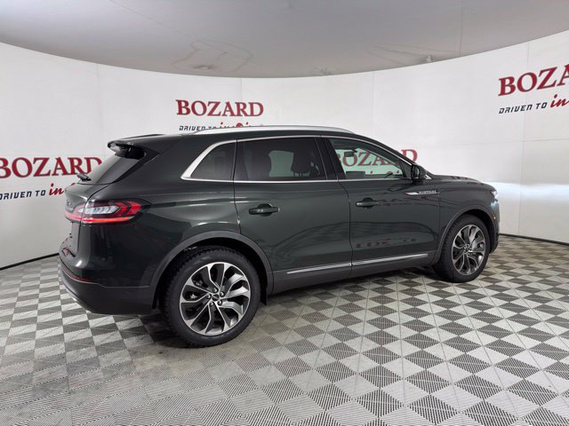 Used 2022 Lincoln Nautilus Reserve w/ Equipment Group 201A FWD image 12