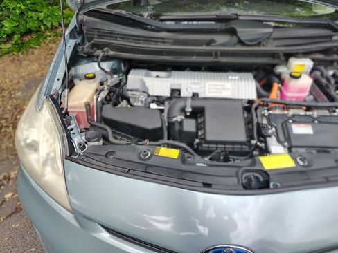 Used 2013 Toyota Prius Four FWD image 24