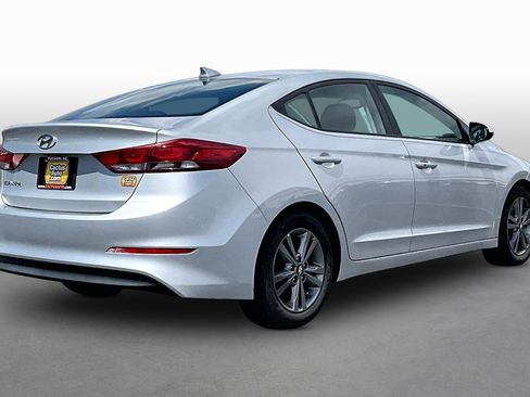 Used 2017 Hyundai Elantra Value Edition FWD image 2