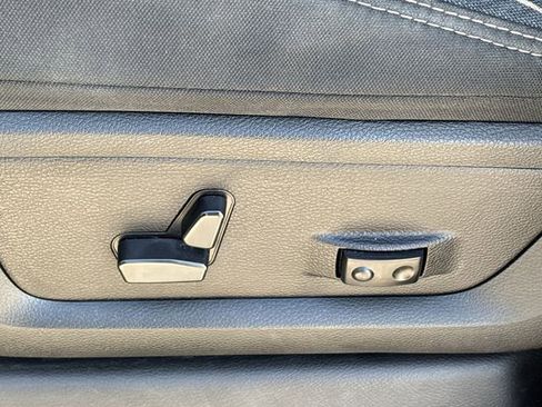 Used 2022 RAM 2500 Lone Star w/ Night Edition image 26