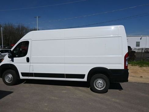 Used 2025 RAM ProMaster 2500 w/ Convenience Group FWD image 45