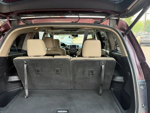 Used 2016 Honda Pilot Elite image 16