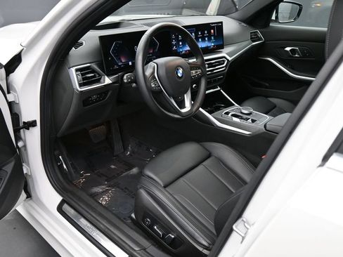 Used 2024 BMW 330i Sedan RWD image 2