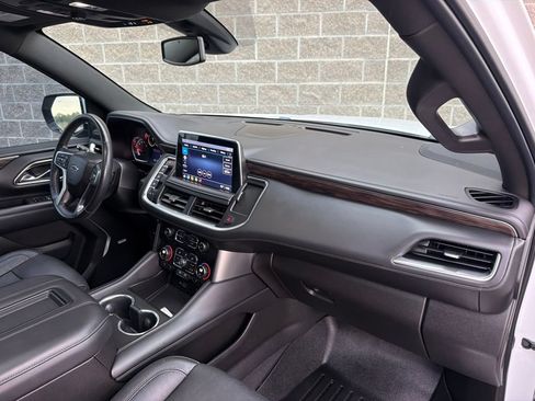 Used 2021 Chevrolet Tahoe Z71 w/ Z71 Signature Package AWD/4WD image 47