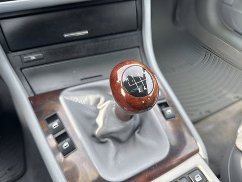 Used 2001 BMW 325Ci Coupe image 16