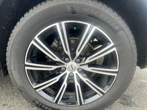 Used 2020 Volvo XC60 T5 Inscription w/ Protection Package image 32