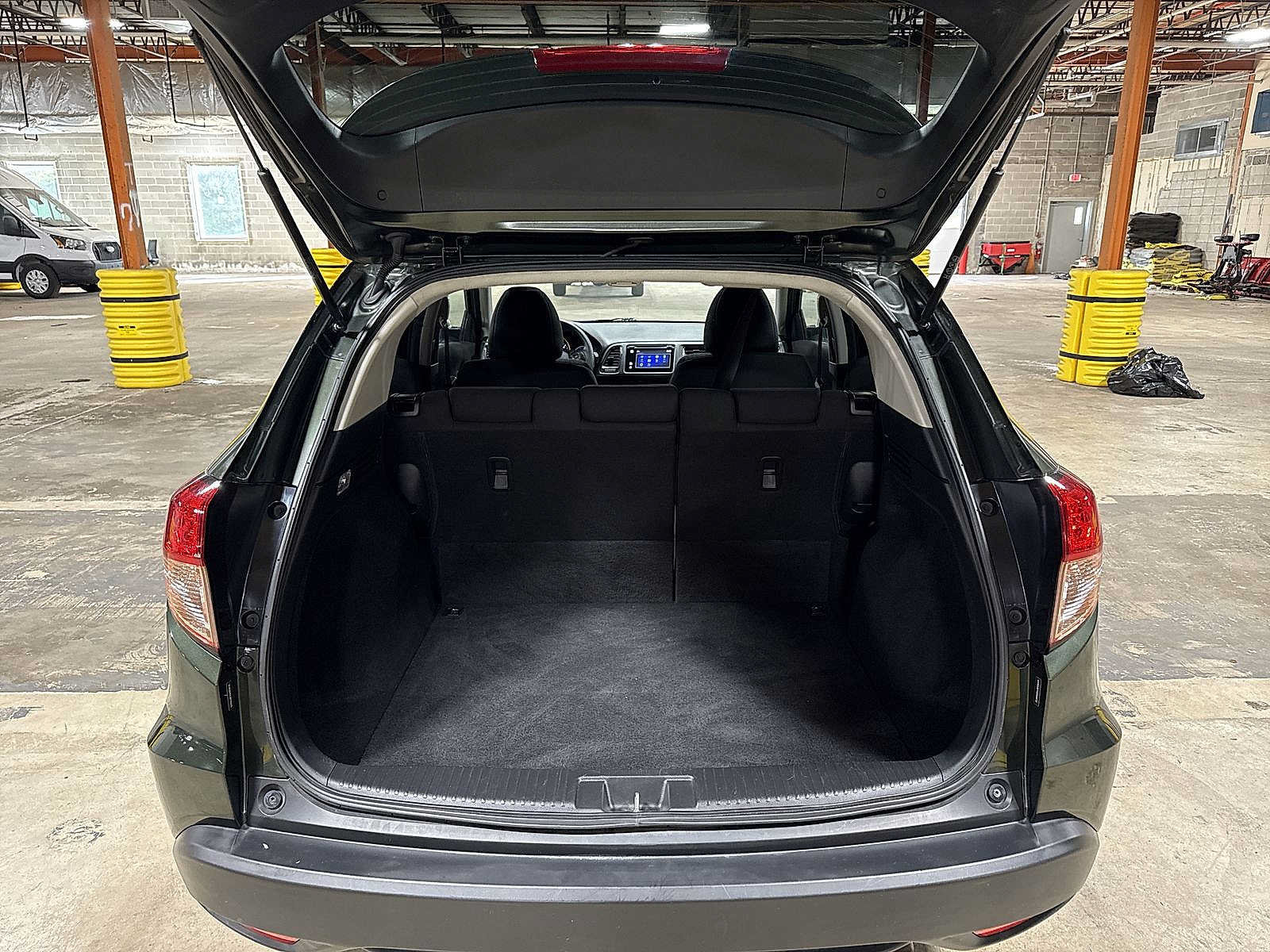 Used 2018 Honda HR-V EX image 10