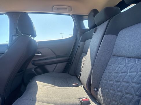 Used 2025 Nissan Kicks SV w/ Charging Package FWD image 36