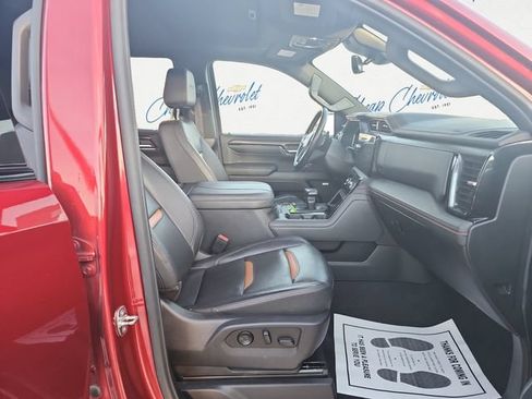 Used 2023 GMC Sierra 1500 AT4 w/ AT4 Premium Package AWD/4WD image 13