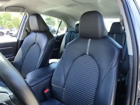 Certified 2023 Toyota Camry SE FWD image 17