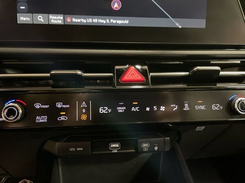 Used 2024 Kia Niro Wind FWD image 22