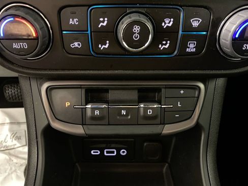 Certified 2024 GMC Terrain AT4 w/ Infotainment Package II AWD/4WD image 19