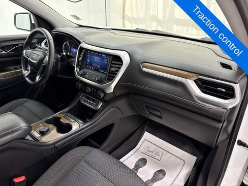 Used 2022 GMC Acadia SLE image 9