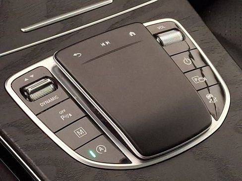 Used 2021 Mercedes-Benz GLC 300 4MATIC image 26