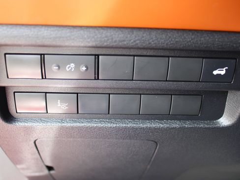 Used 2024 Mitsubishi Outlander SEL AWD/4WD image 13