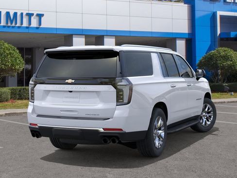 New 2026 Chevrolet Suburban Premier RWD image 4