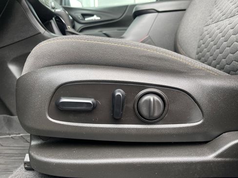 Used 2021 Chevrolet Equinox LT FWD image 15