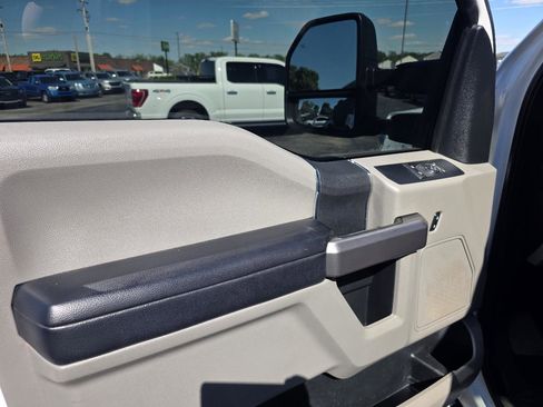 Used 2019 Ford F250 XLT AWD/4WD image 7