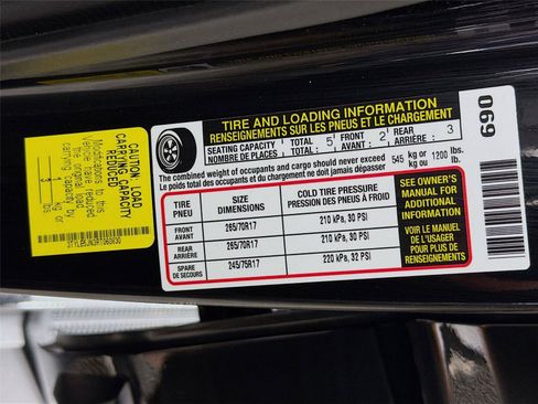 Used 2024 Toyota Tacoma TRD Off-Road AWD/4WD image 43