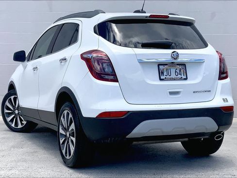 Used 2021 Buick Encore Preferred w/ Safety Package II FWD image 4