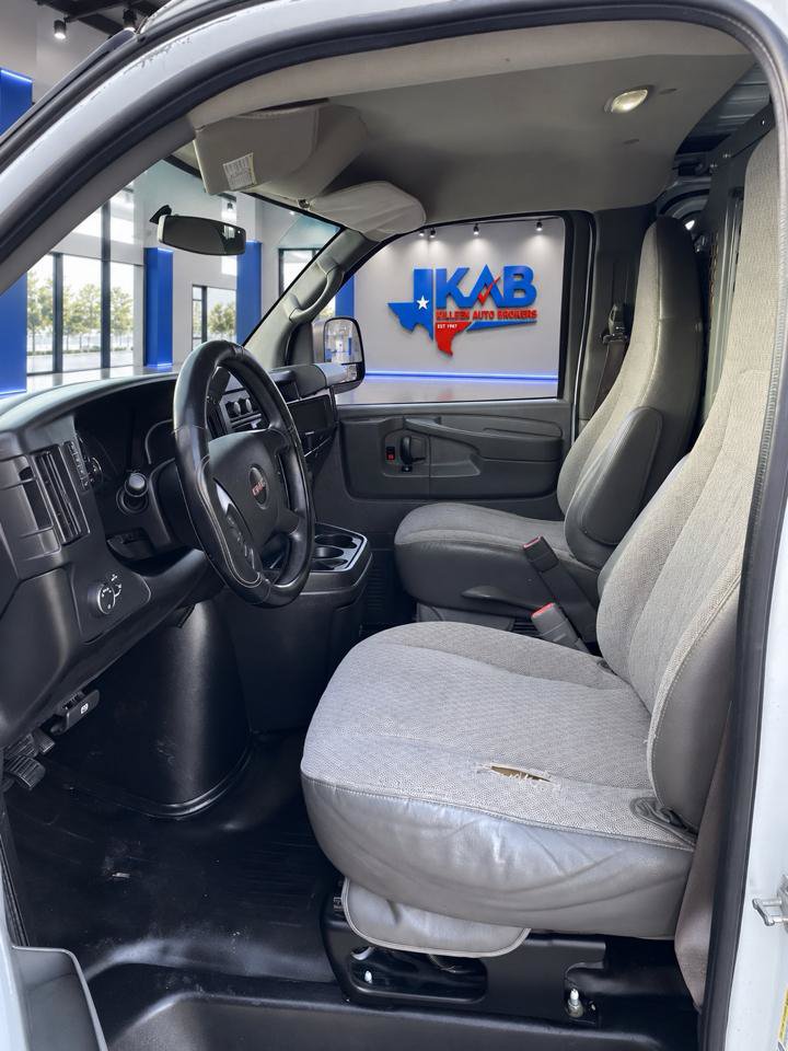 Used 2014 GMC Savana 2500 RWD image 10