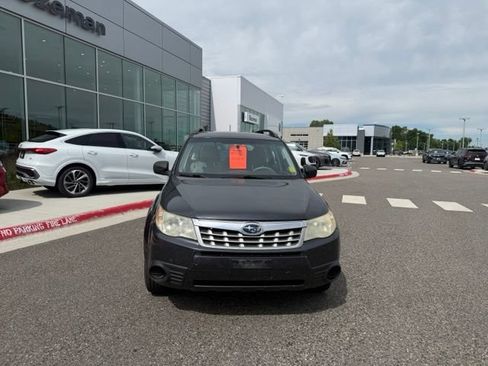 Used 2013 Subaru Forester 2.5X AWD/4WD image 2