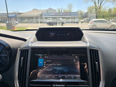 Used 2019 Subaru Impreza 2.0i w/ Eyesight AWD/4WD image 7