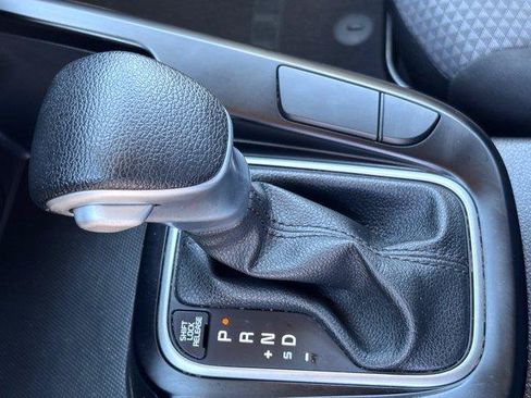 Used 2024 Kia Soul LX w/ Option Group 015 FWD image 31