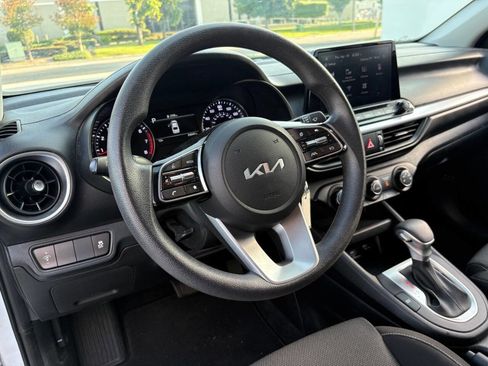 Used 2023 Kia Forte LXS FWD image 18