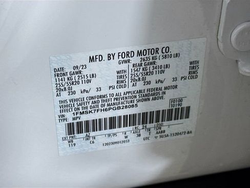 Used 2023 Ford Explorer Limited w/ Equipment Group 301A image 39