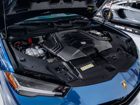 Used 2024 Lamborghini Urus S image 33