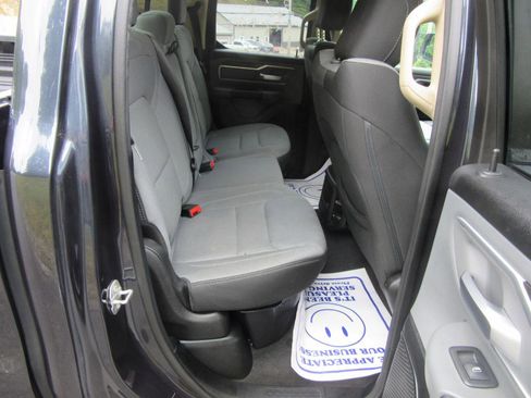 Used 2020 RAM 1500 Big Horn AWD/4WD image 11