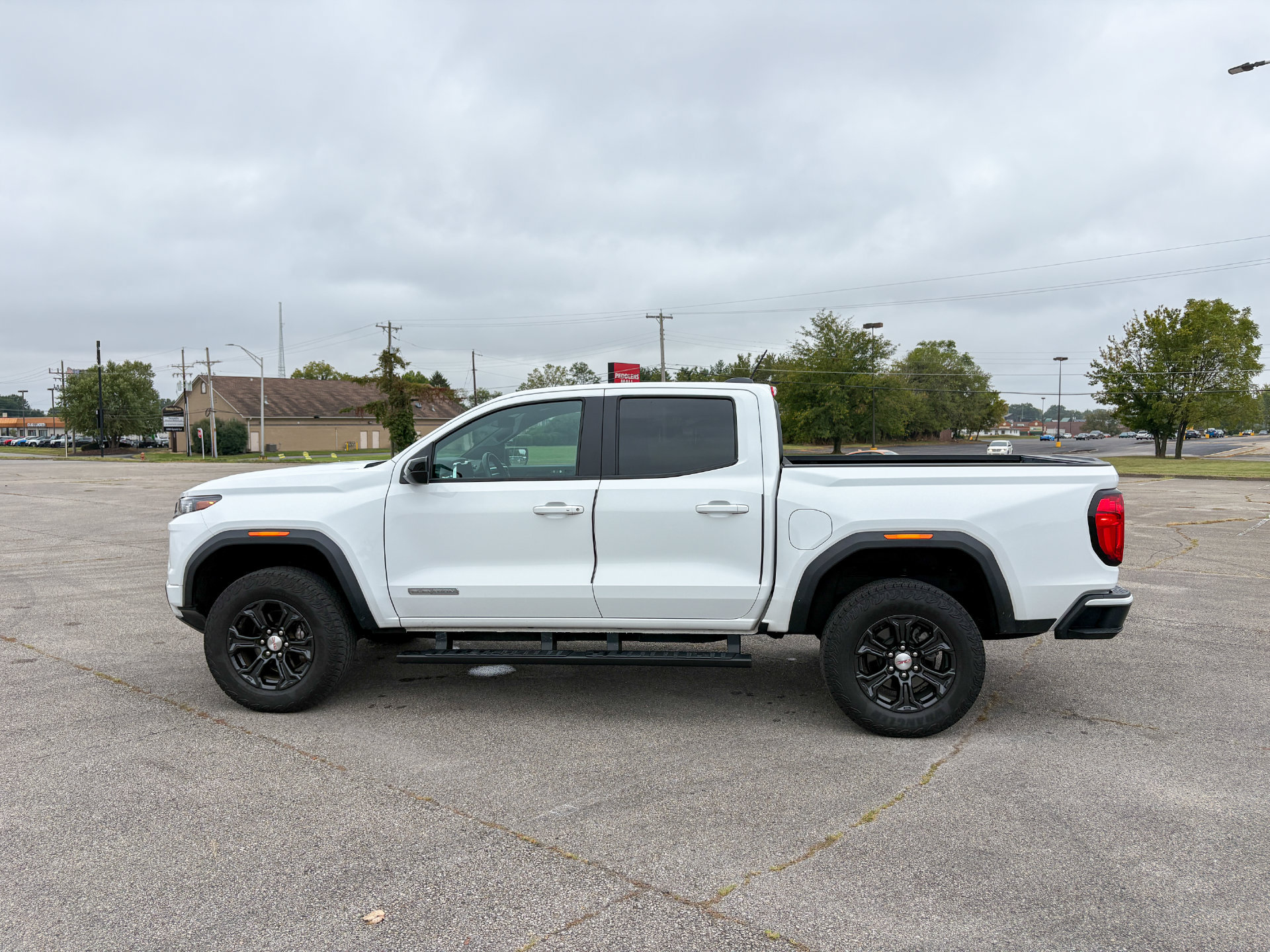 Used 2023 GMC Canyon Elevation w/ Convenience Package RWD image 7